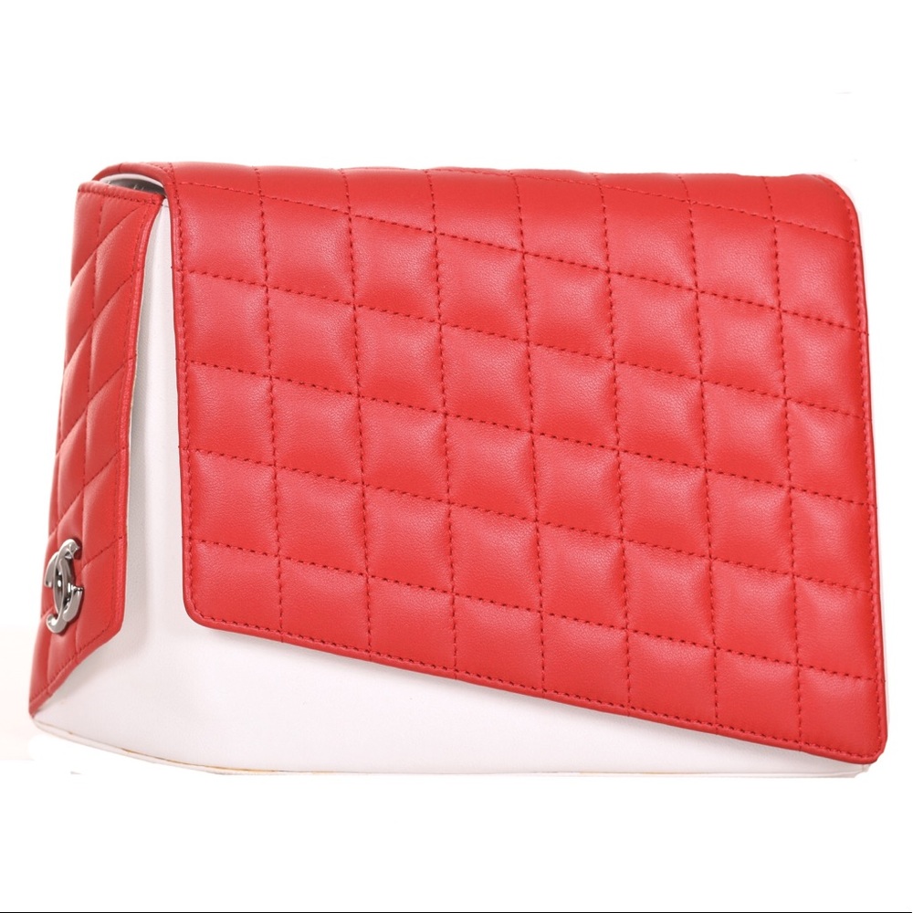 CHANEL Fresh Air Red & White Quilted Clutch Purse